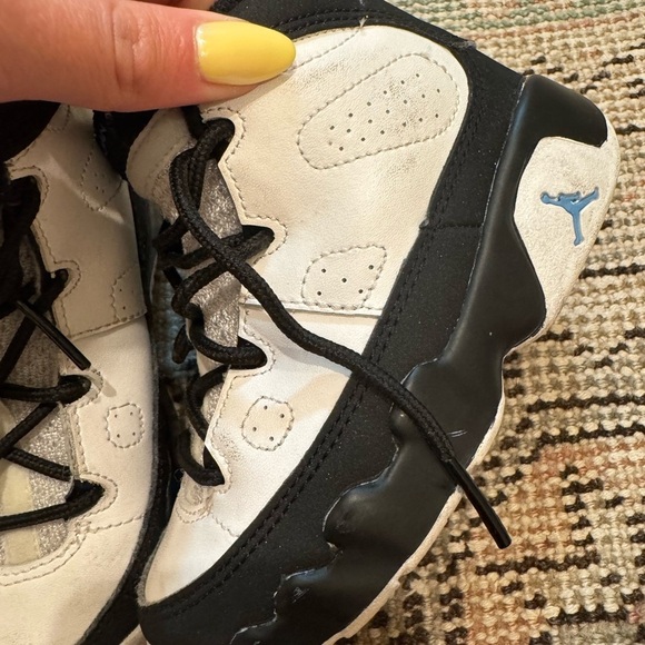 Air Jordan 9 Retro Black and White Baby Boy’s Sneakers Tennis Shoes - Picture 5 of 7